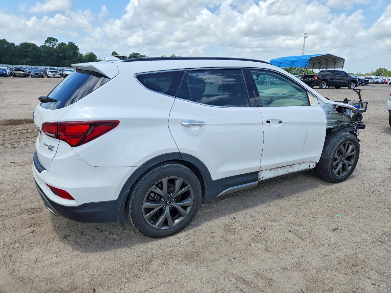 2018 Hyundai Santa Fe Sport 2.0T Ultimate - Image 3