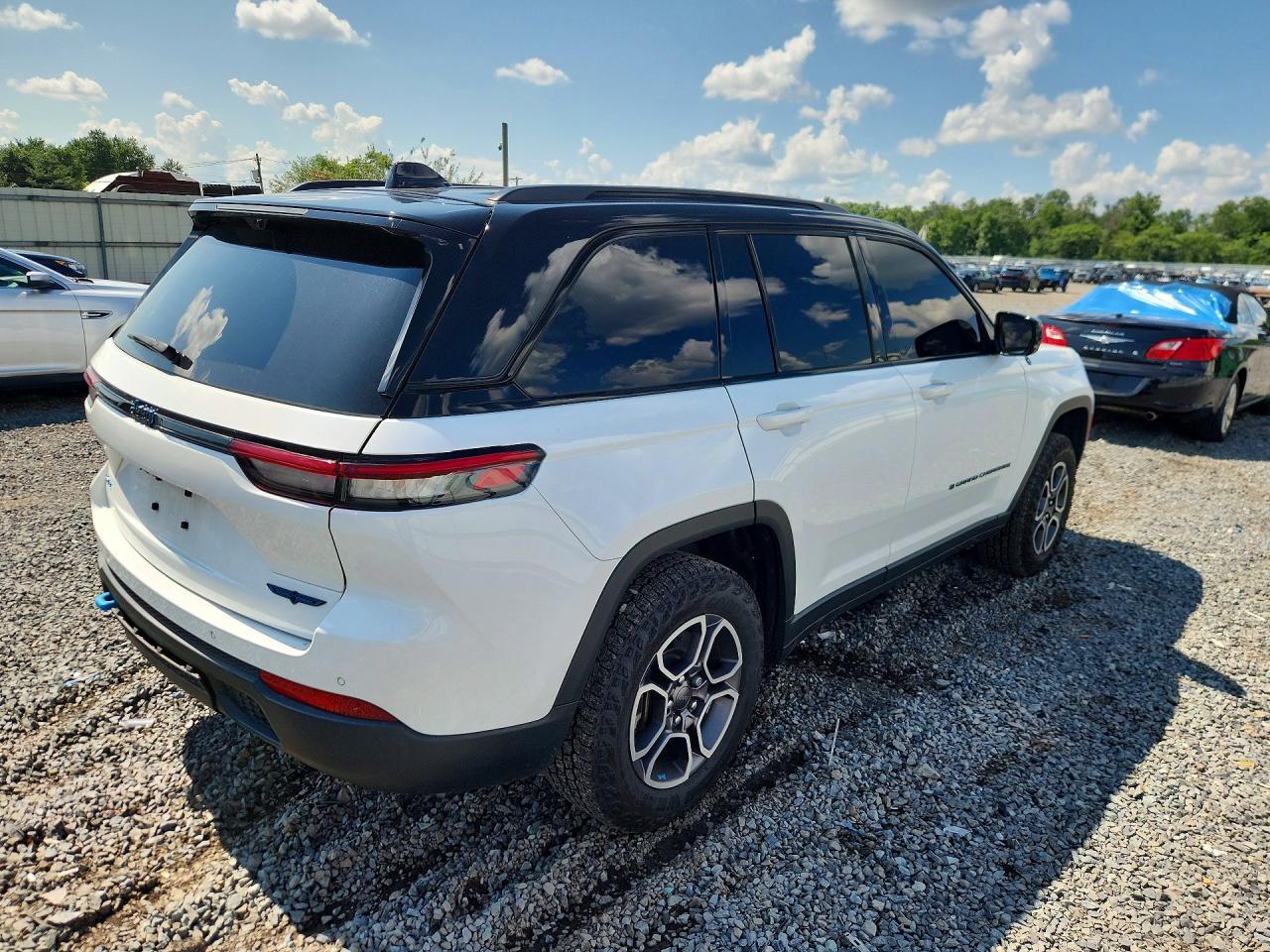 2023 Jeep Grand Cherokee Trailhawk 4Xe - Фото 3