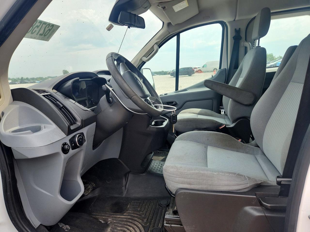 2015 Ford Transit T-350 - Image 7