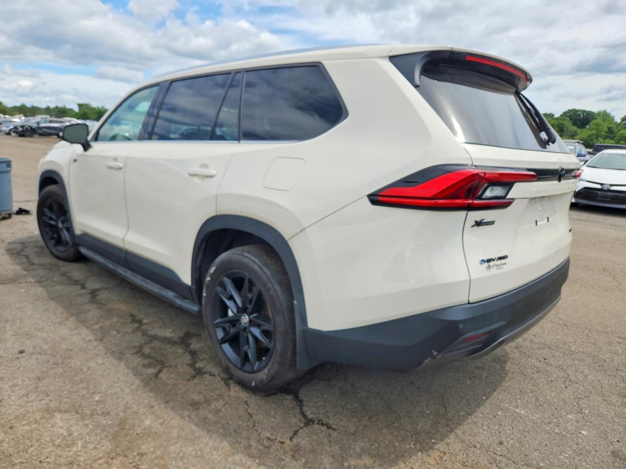 2024 Toyota Grand Highlander Hybrid Limited - Фото 2