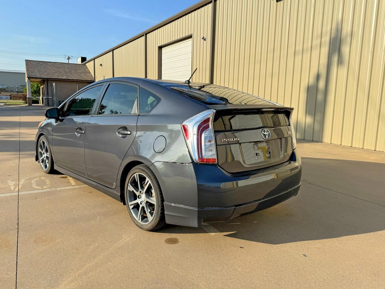 2012 Toyota Prius Two - Фото 3