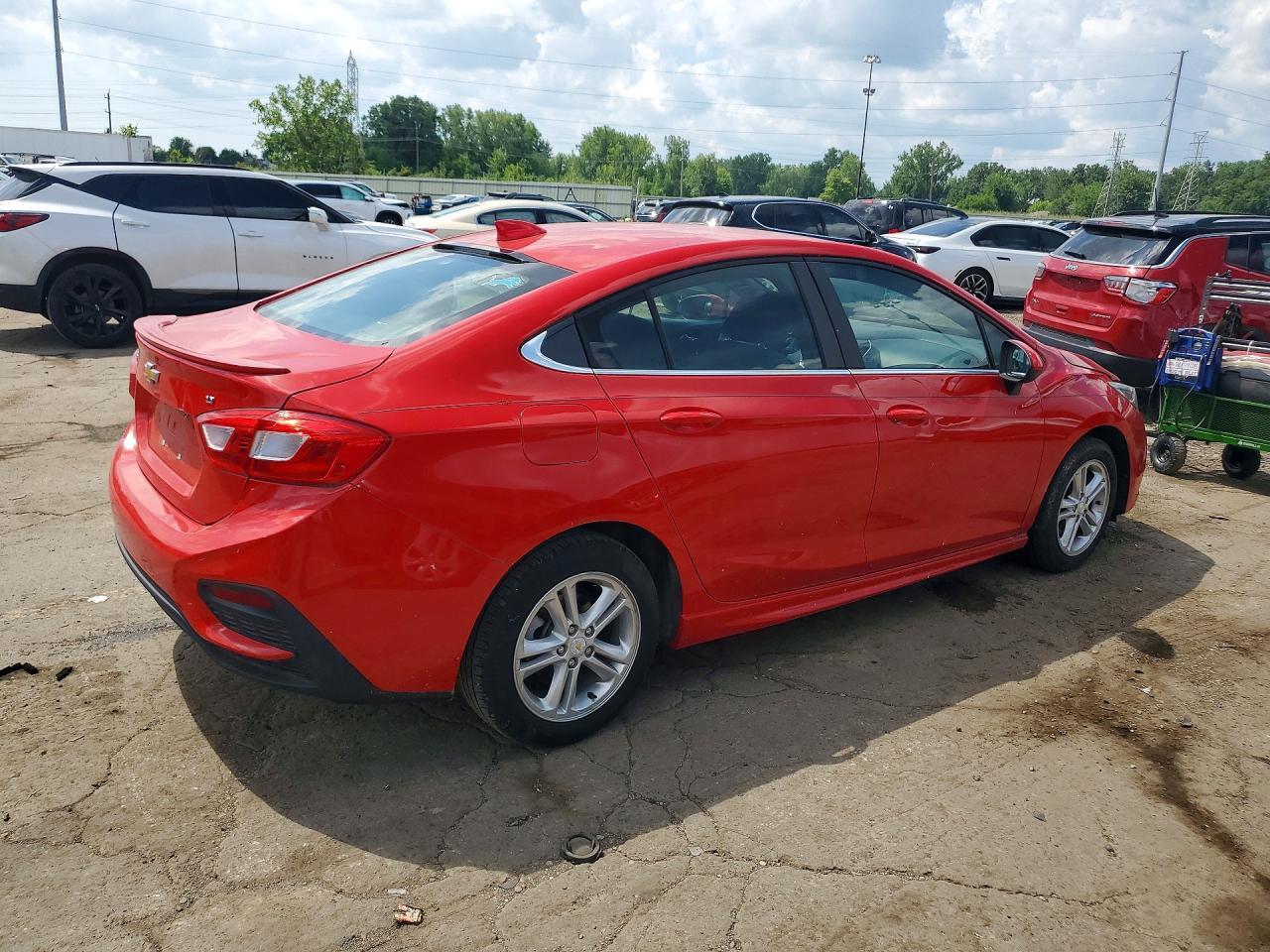 2017 Chevrolet Cruze Lt - Image 3