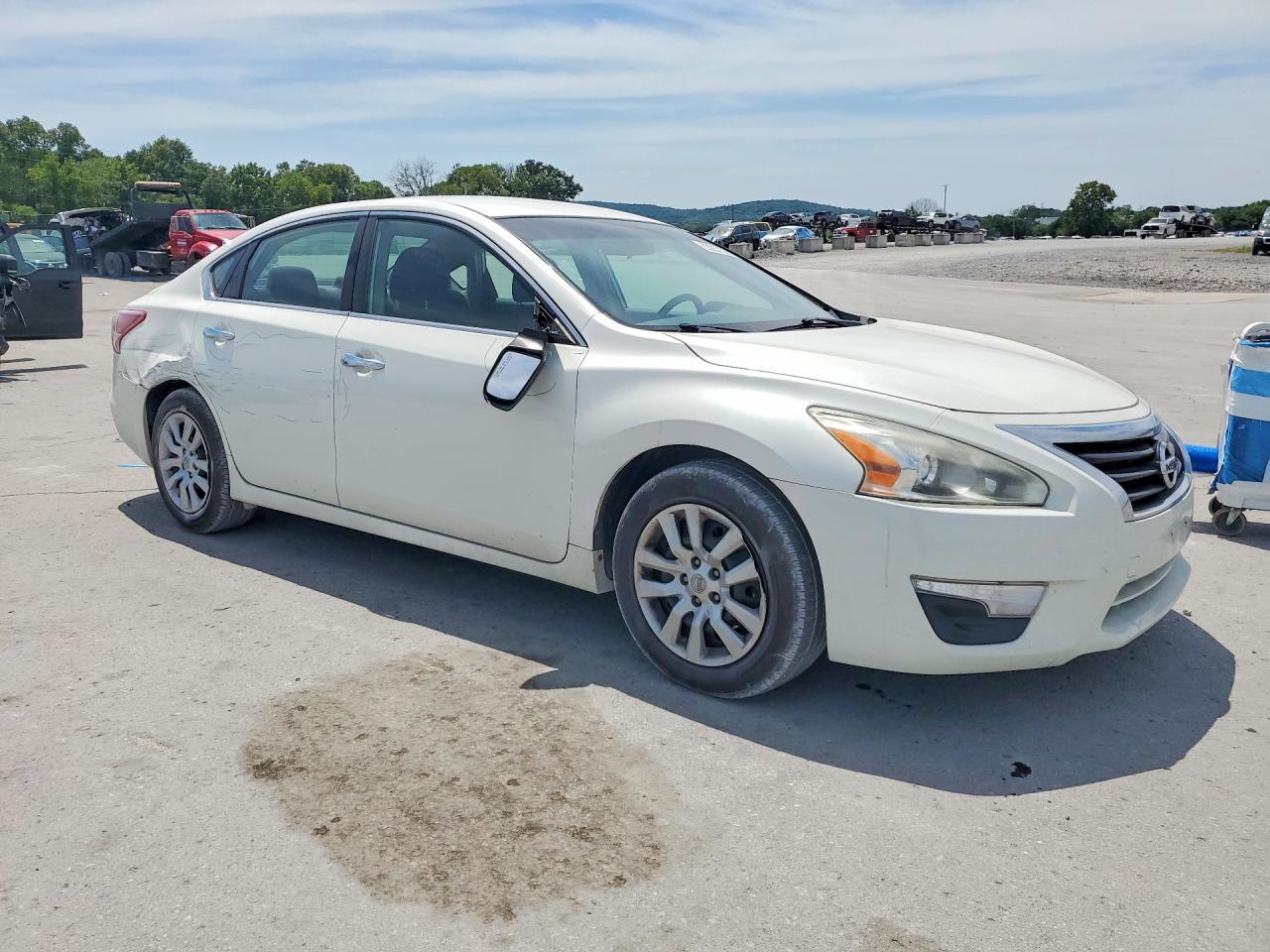 2013 Nissan Altima 2.5 - Image 4