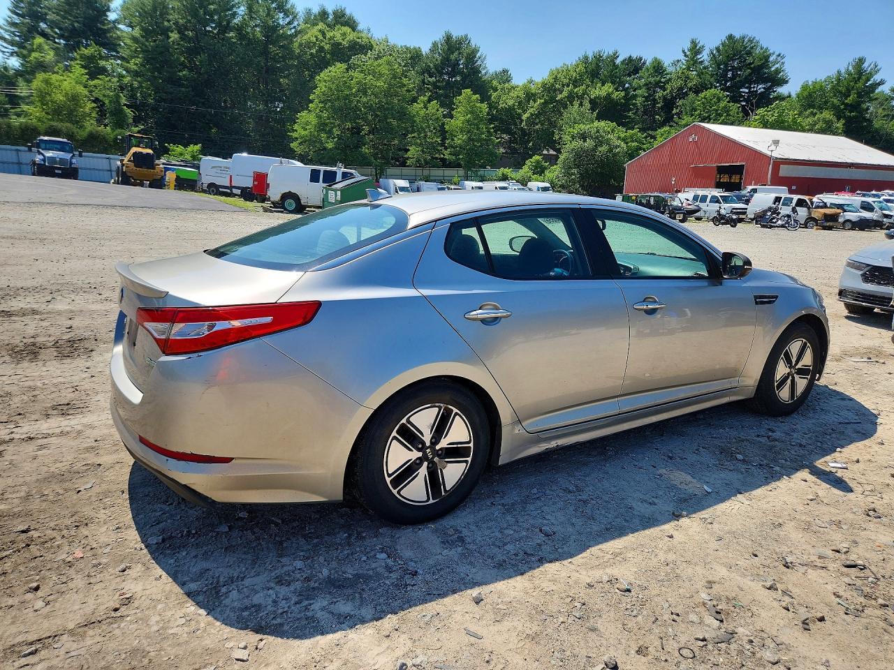 2012 Kia Optima Hybrid - Image 3