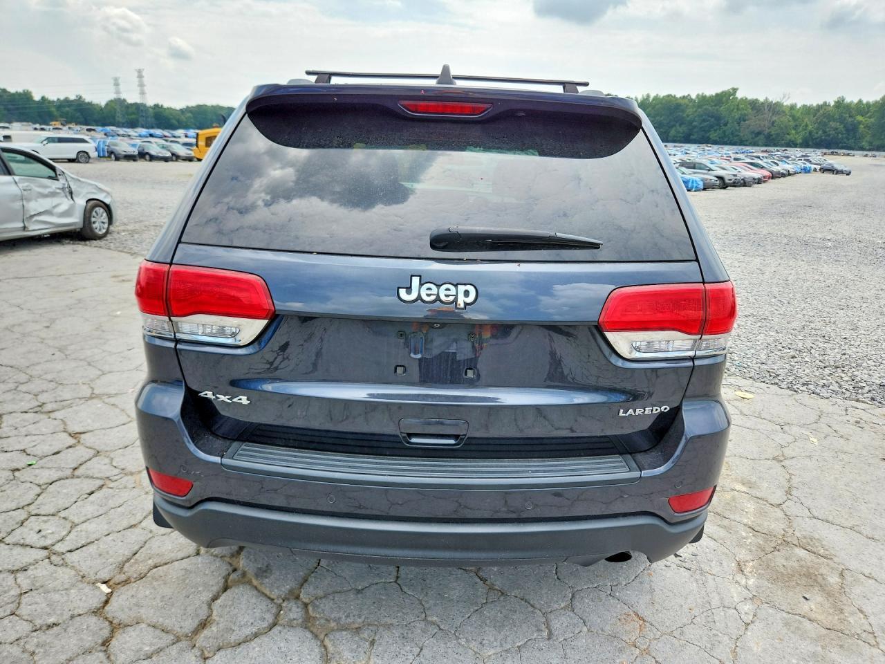 2016 Jeep Grand Cherokee Laredo - Фото 6