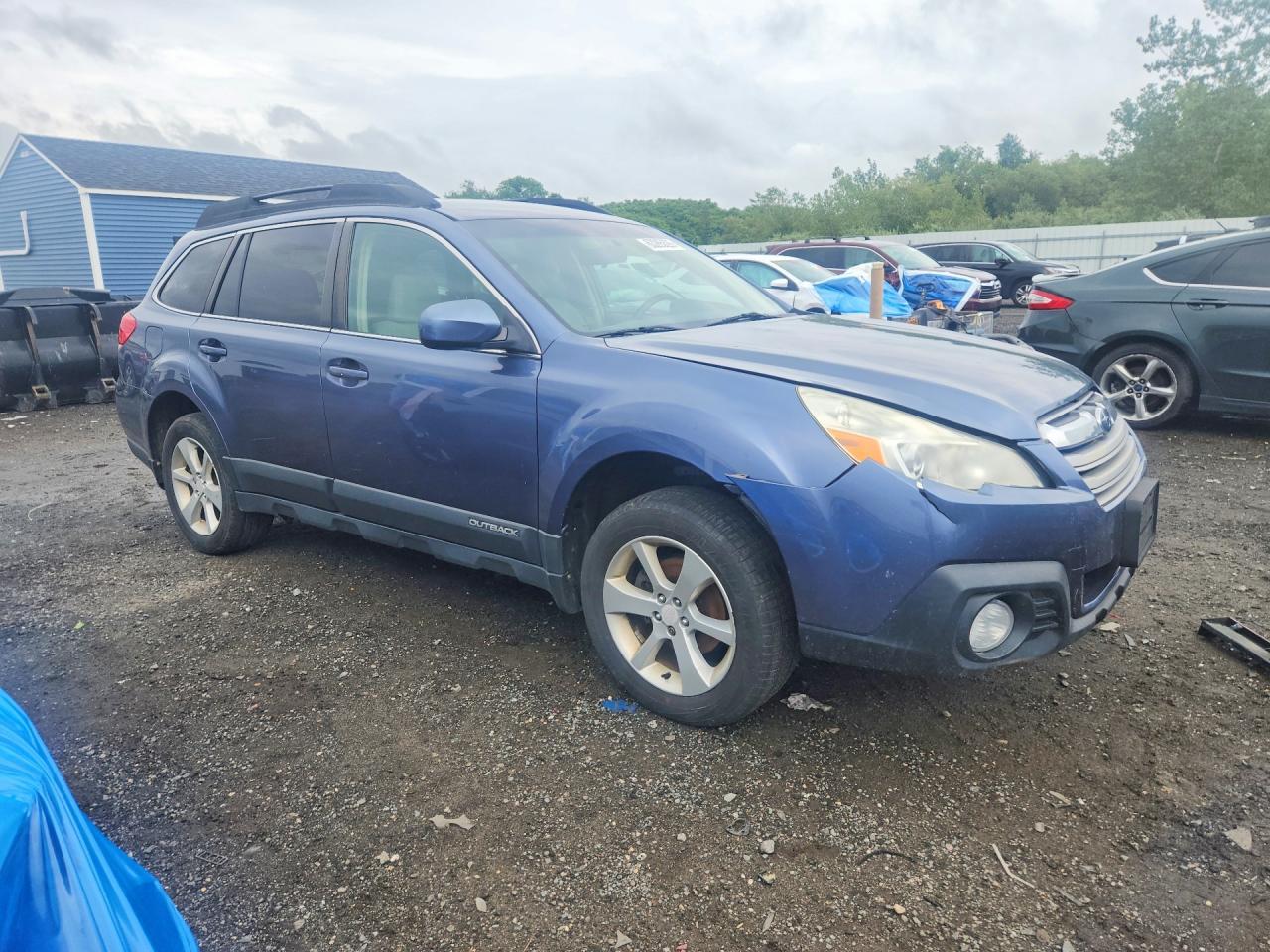 2014 Subaru Outback 2.5I Premium - Image 4