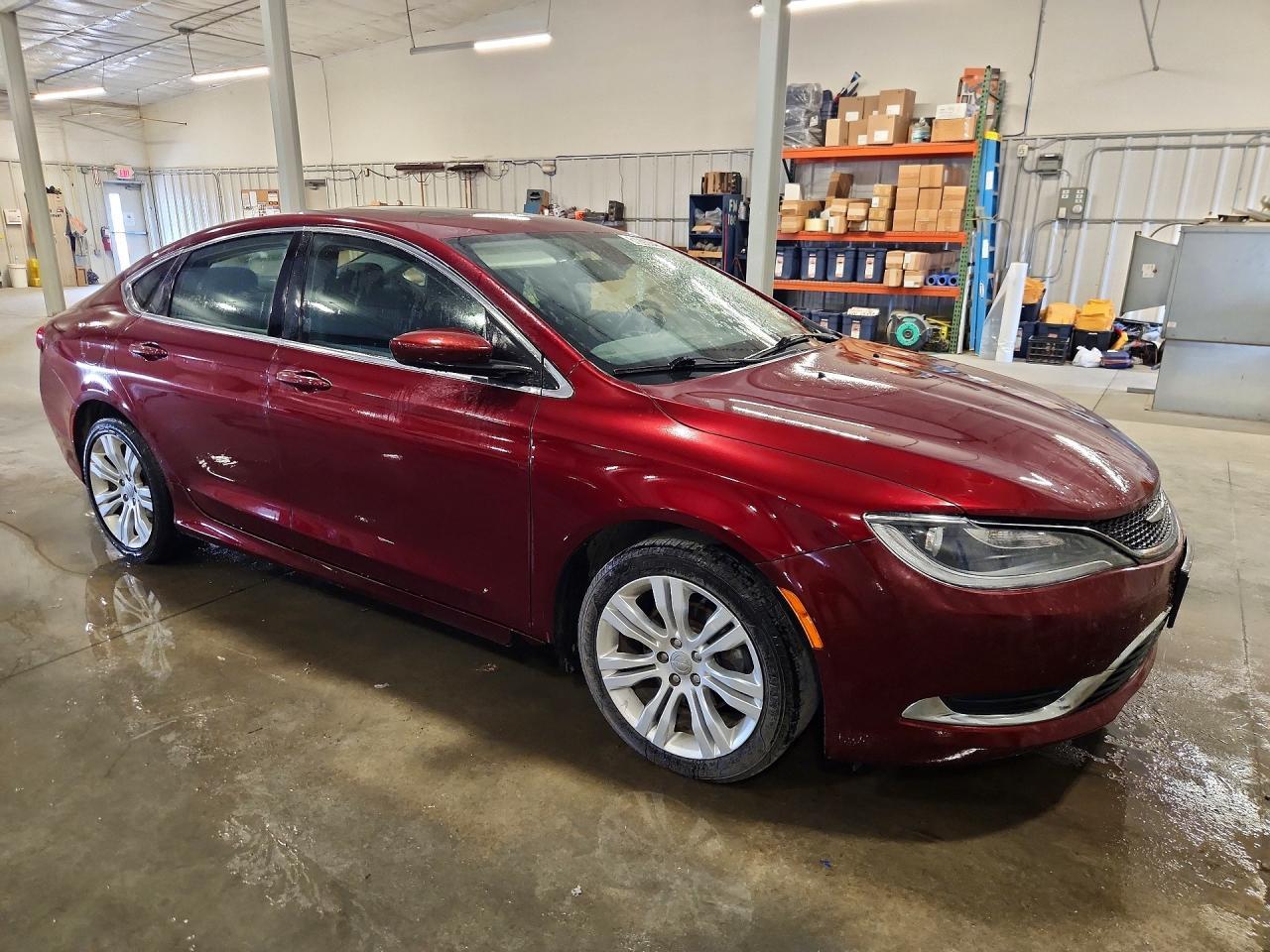 2016 Chrysler 200 Limited - Image 4