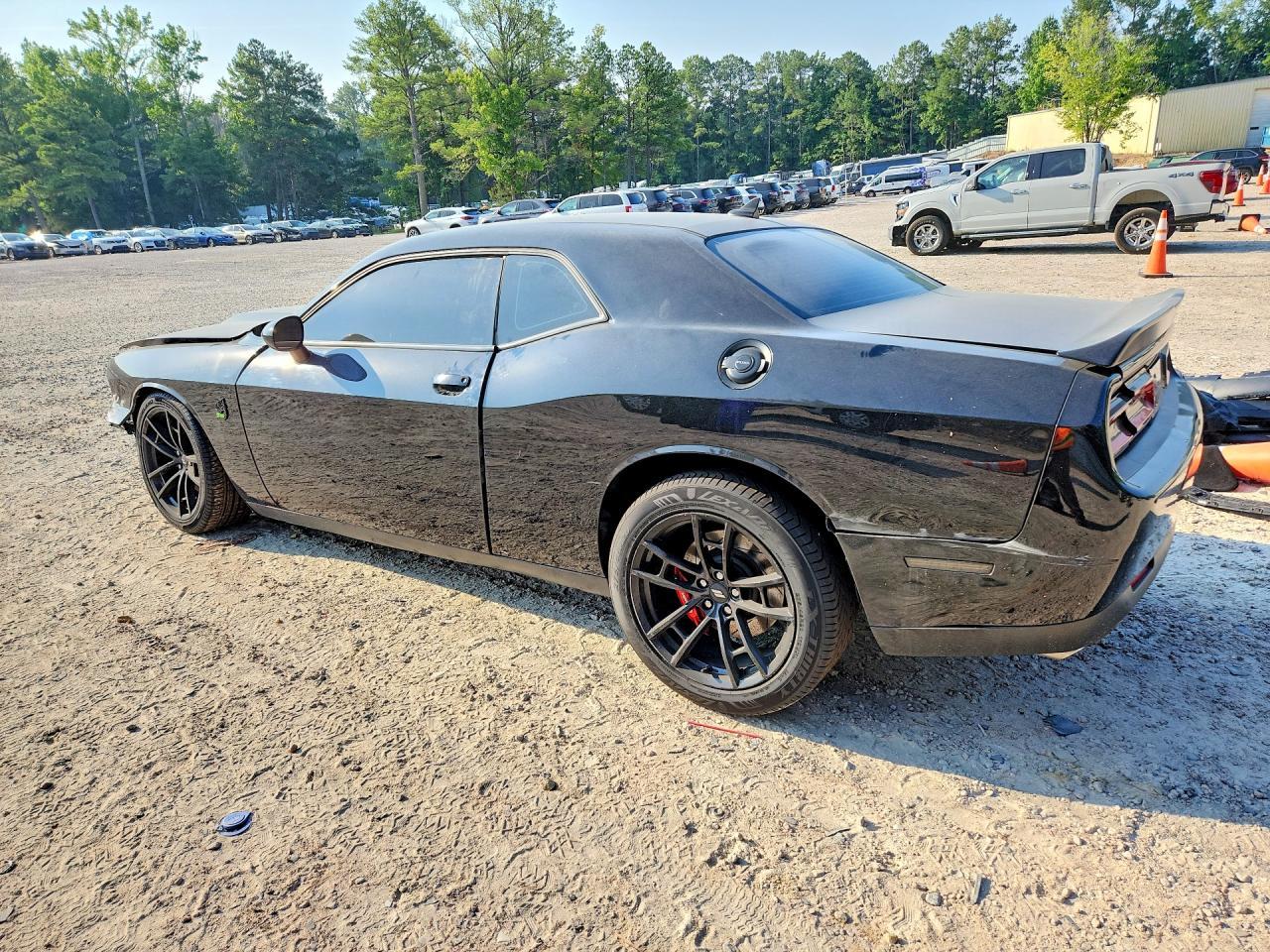 2023 Dodge Challenger R/T - Image 2