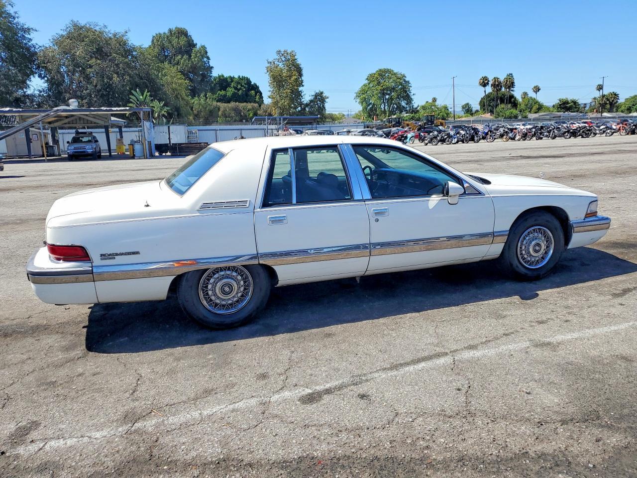 1992 Buick Roadmaster Limited - Image 3