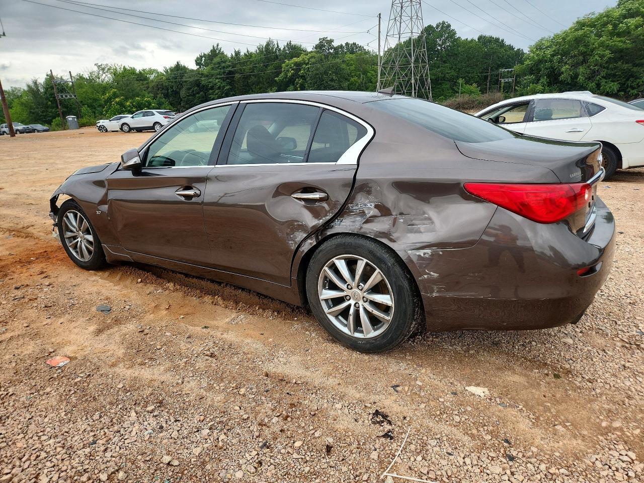 2014 Infiniti Q50 Base - Image 2