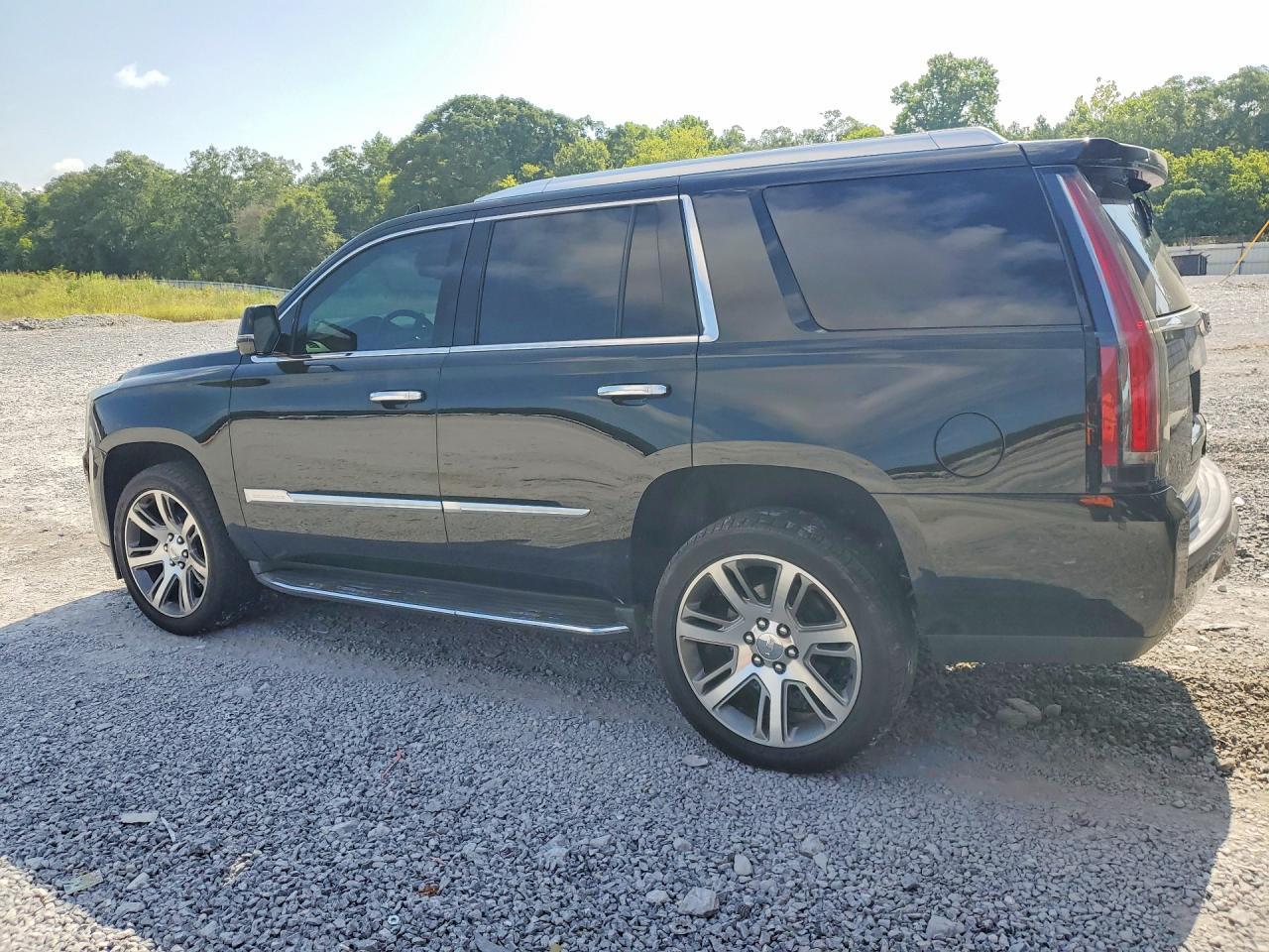 2015 Cadillac Escalade Luxury - Фото 2