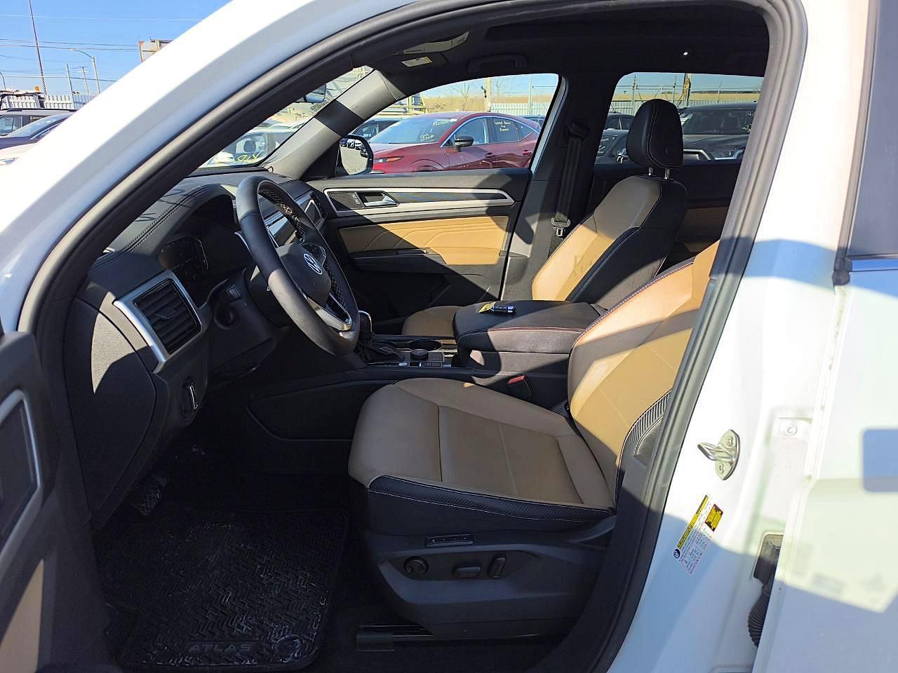 2023 Volkswagen Atlas Cross Sport Sel - Image 7
