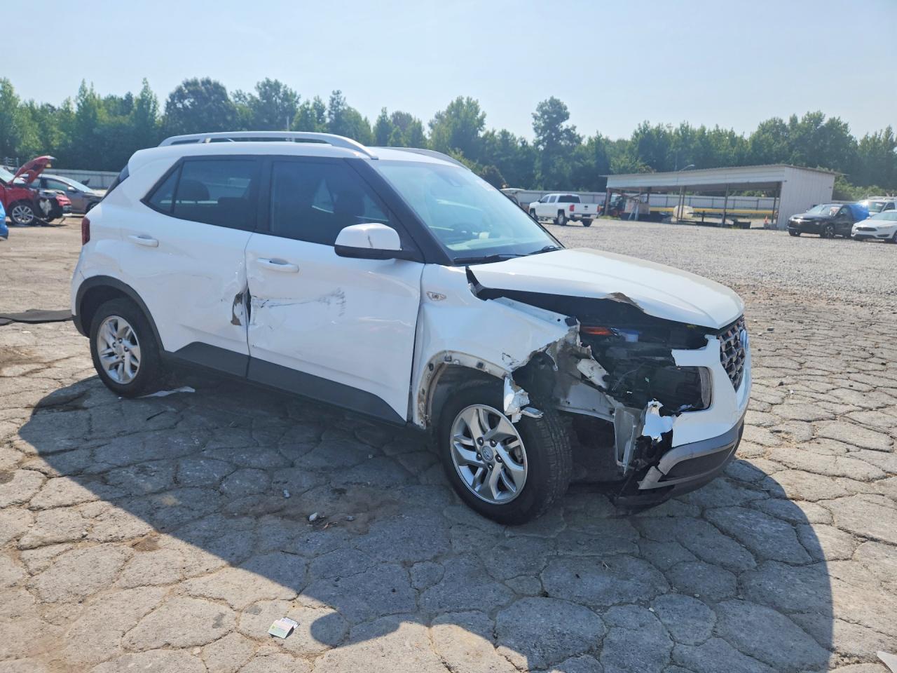 2020 Hyundai Venue Sel - Image 4