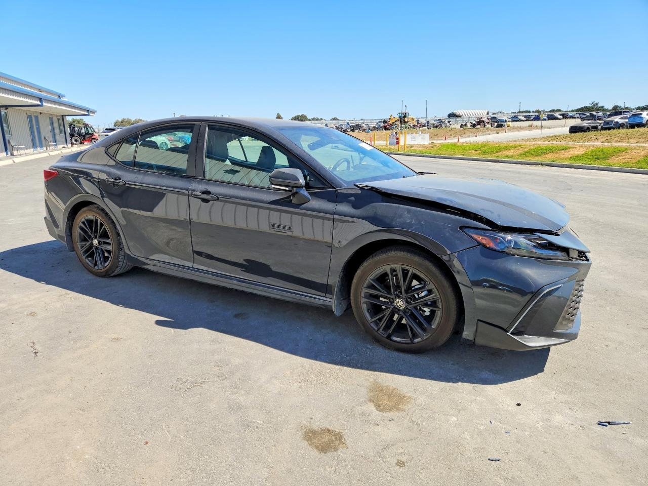 2026 Toyota Camry Se - Image 4