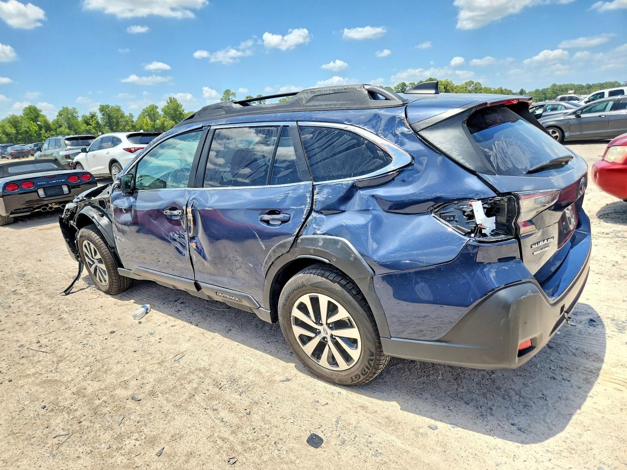 2025 Subaru Outback Premium - Фото 2