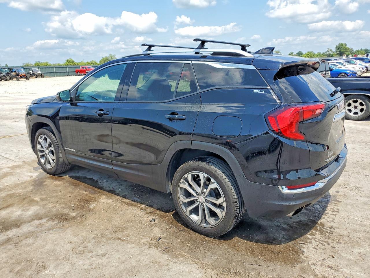 2018 GMC Terrain Slt - Image 2