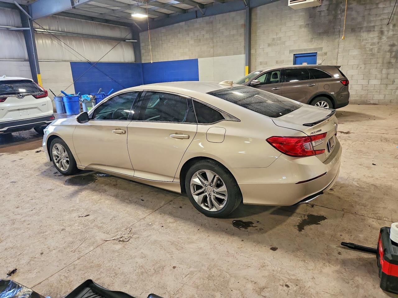 2020 Honda Accord Lx - Фото 2