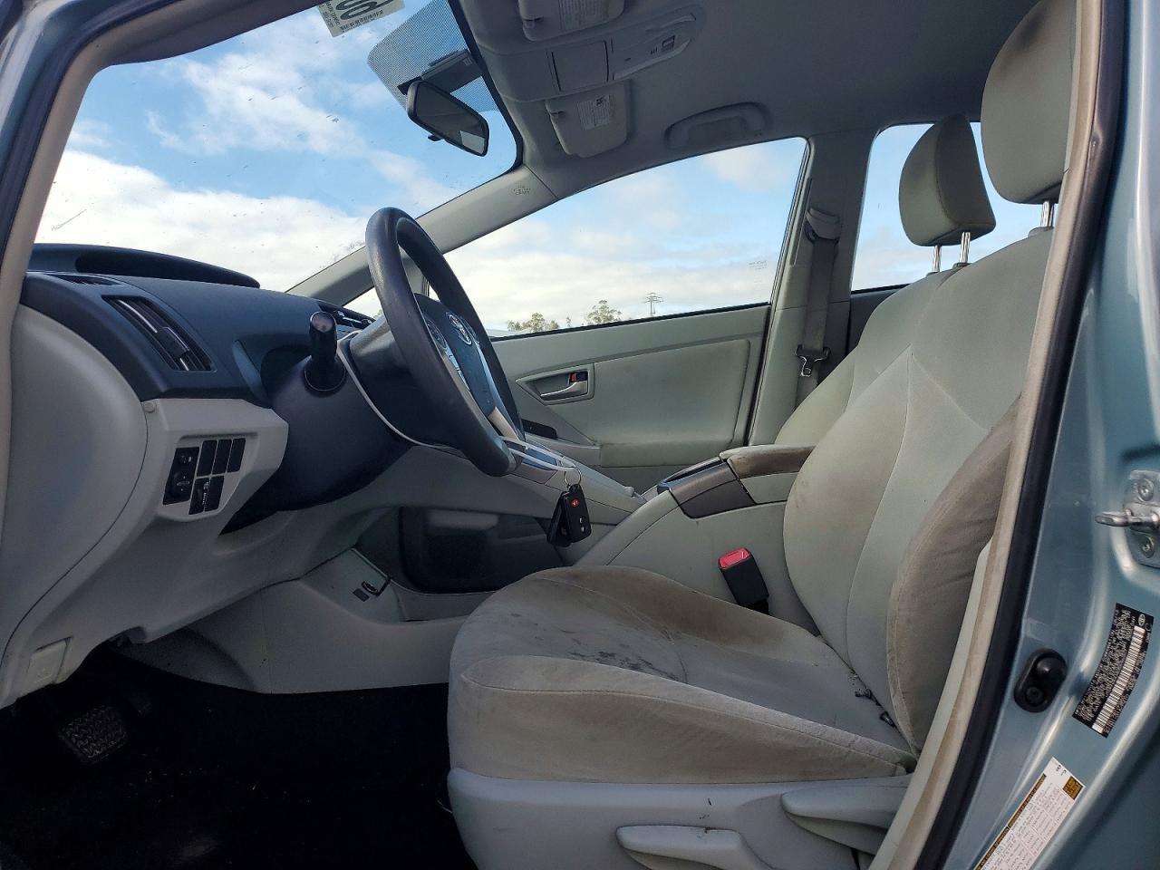 2013 Toyota Prius Three - Фото 7