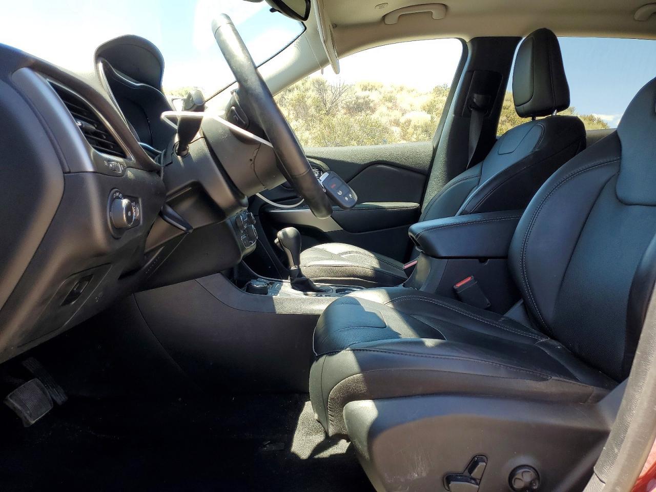 2021 Jeep Cherokee Latitude Lux - Image 7