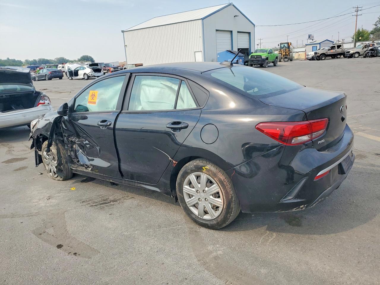 2021 Kia Rio S - Фото 2