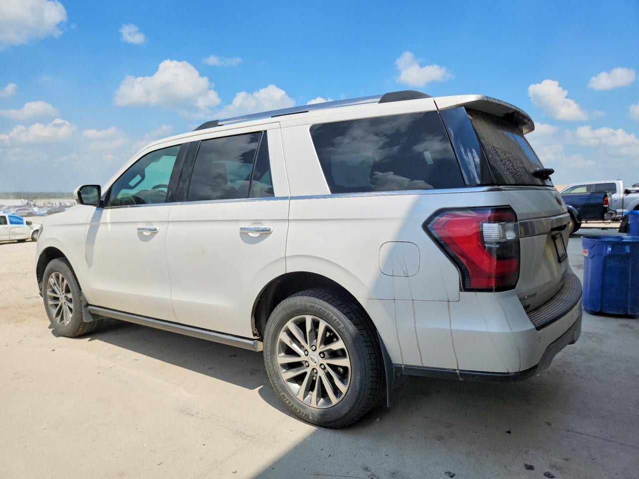 2018 Ford Expedition Limited - Image 2