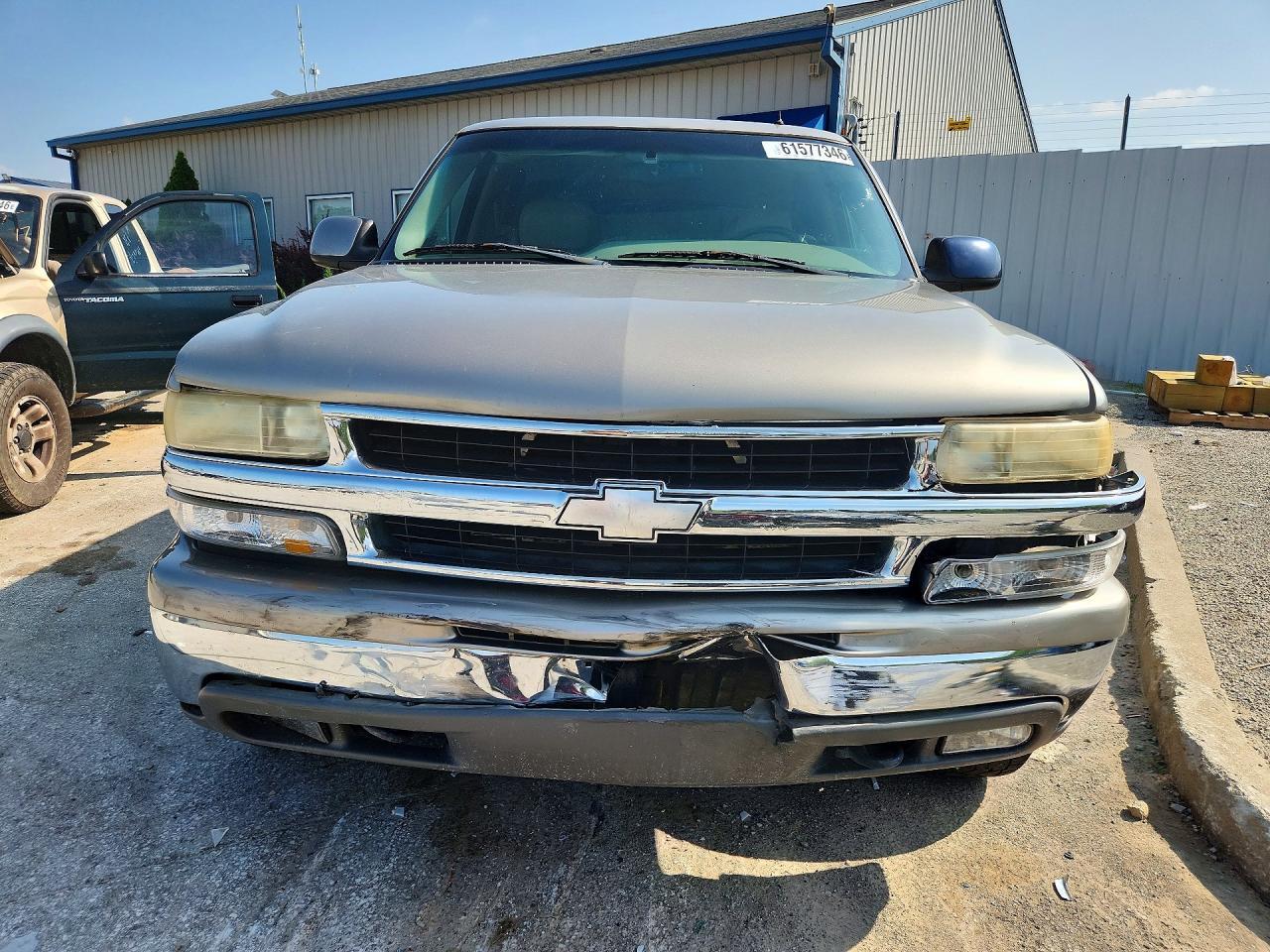 2002 Chevrolet Tahoe K1500 - Image 5