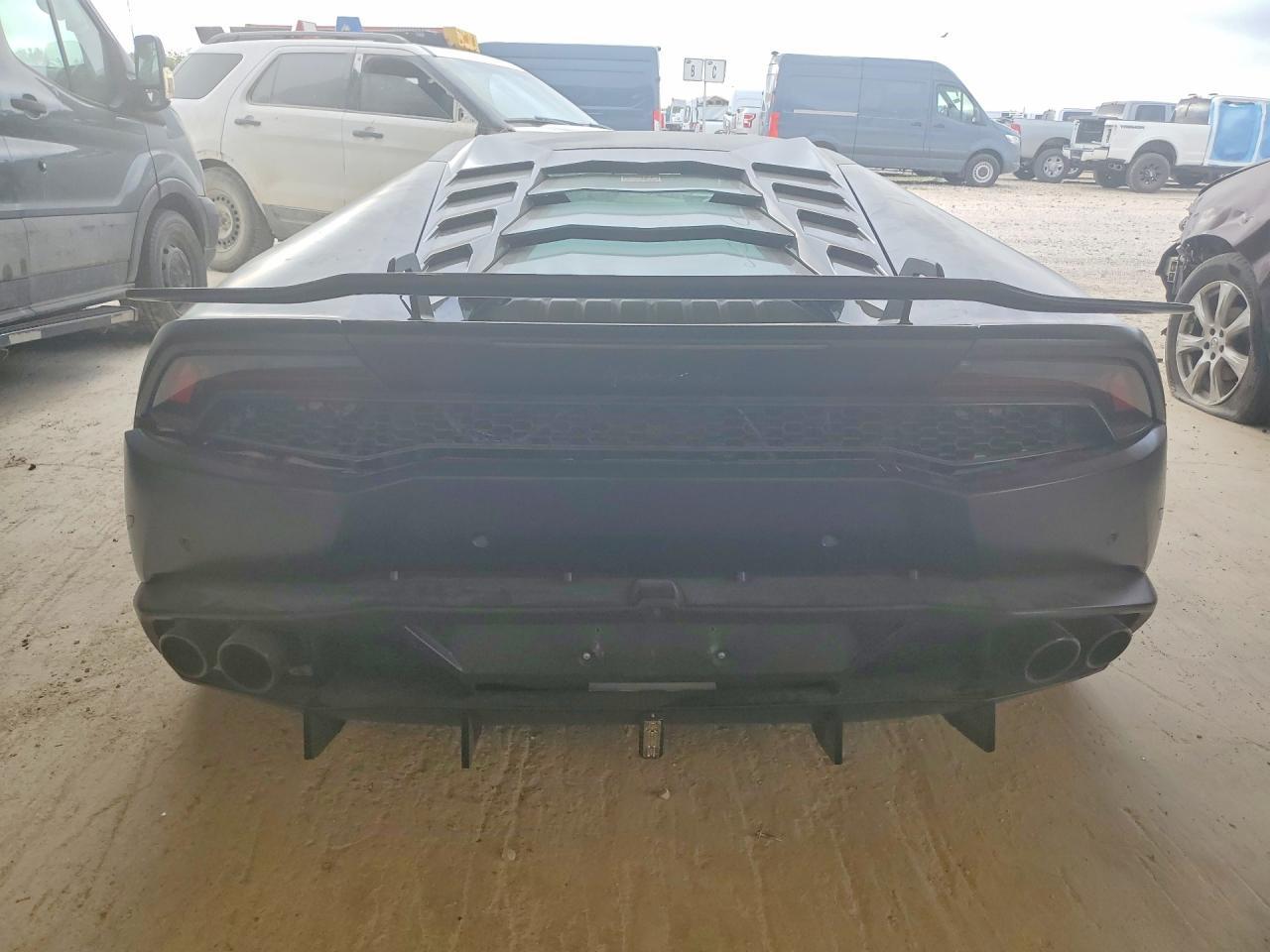 2015 Lamborghini Huracan - Фото 6