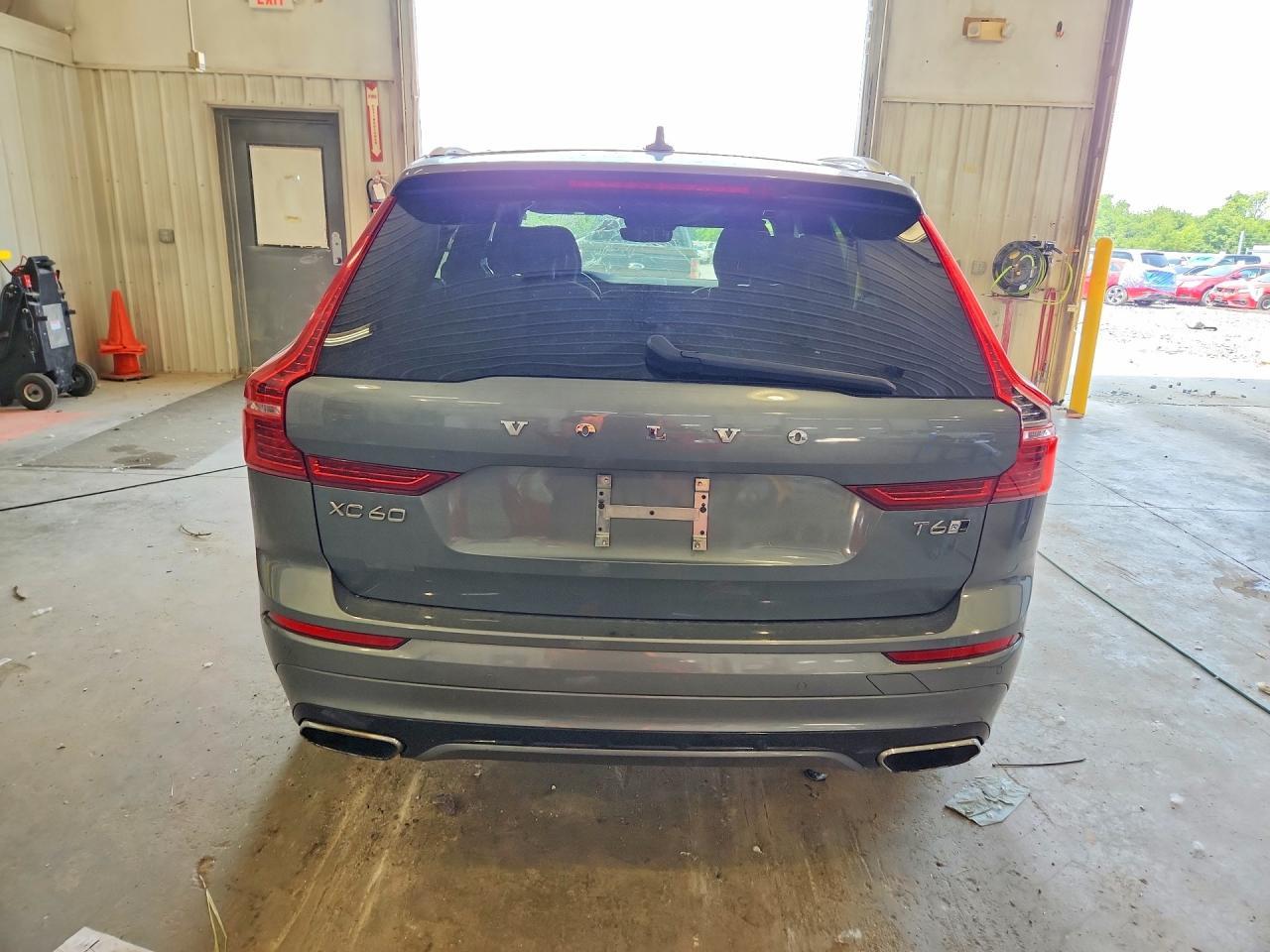 2019 Volvo Xc60 T6 R-Design - Image 6