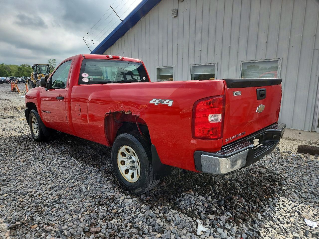 2009 Chevrolet Silverado K1500 - Image 2