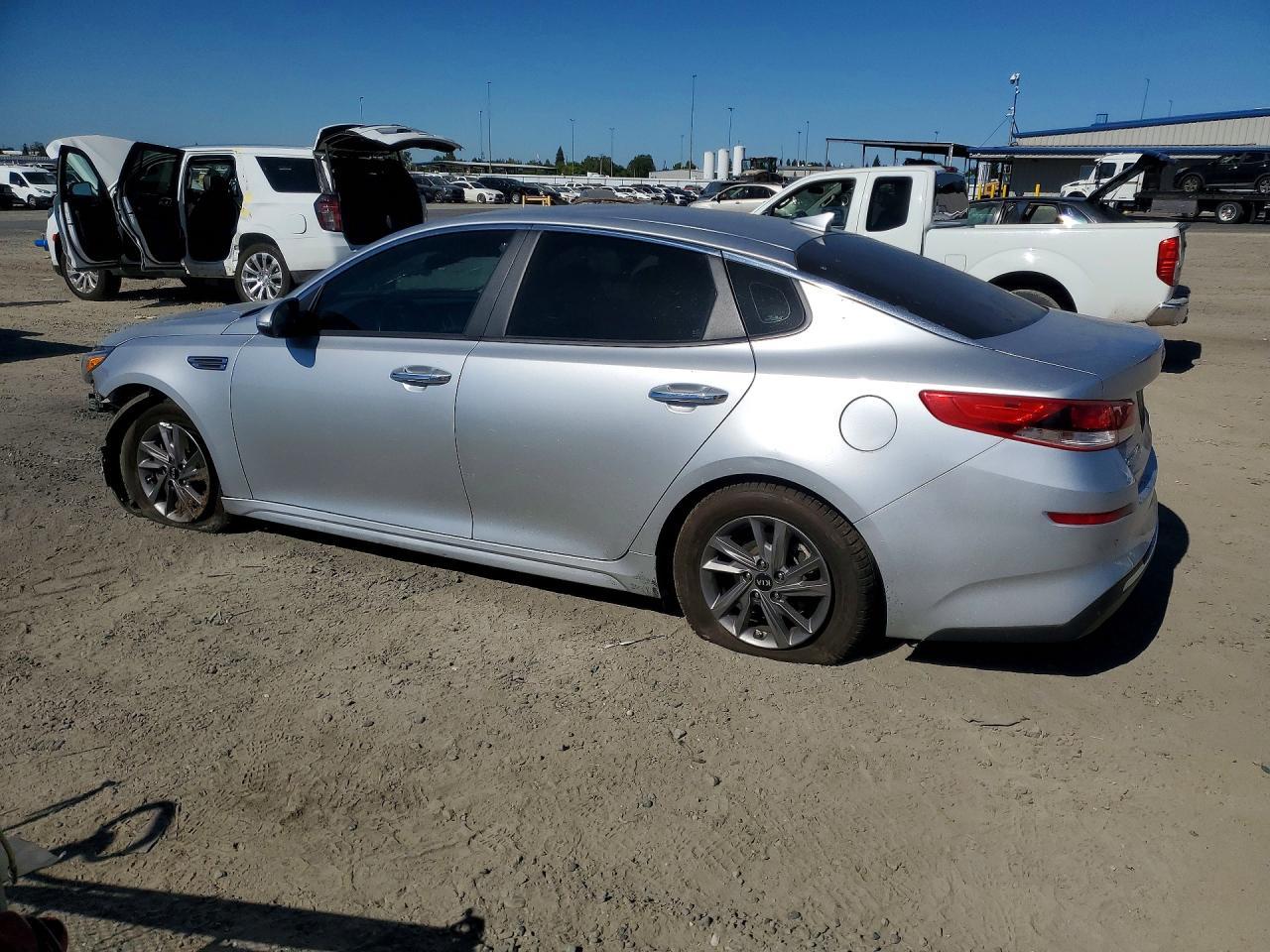 2020 Kia Optima Lx - Фото 2