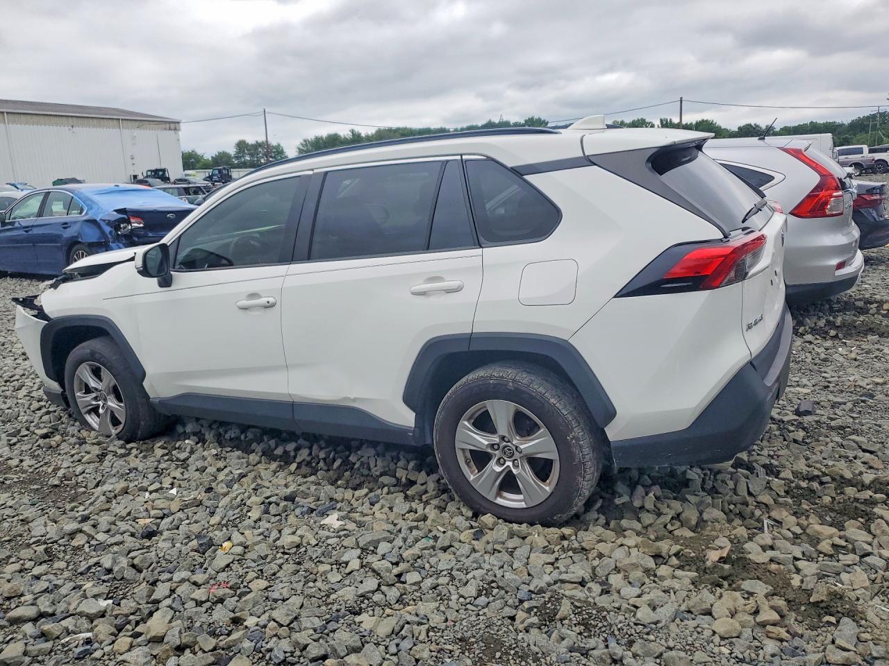 2019 Toyota Rav4 Xle - Фото 2