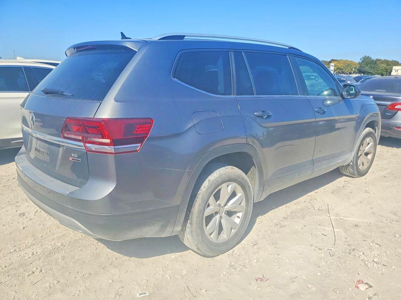 2019 Volkswagen Atlas Se - Image 3