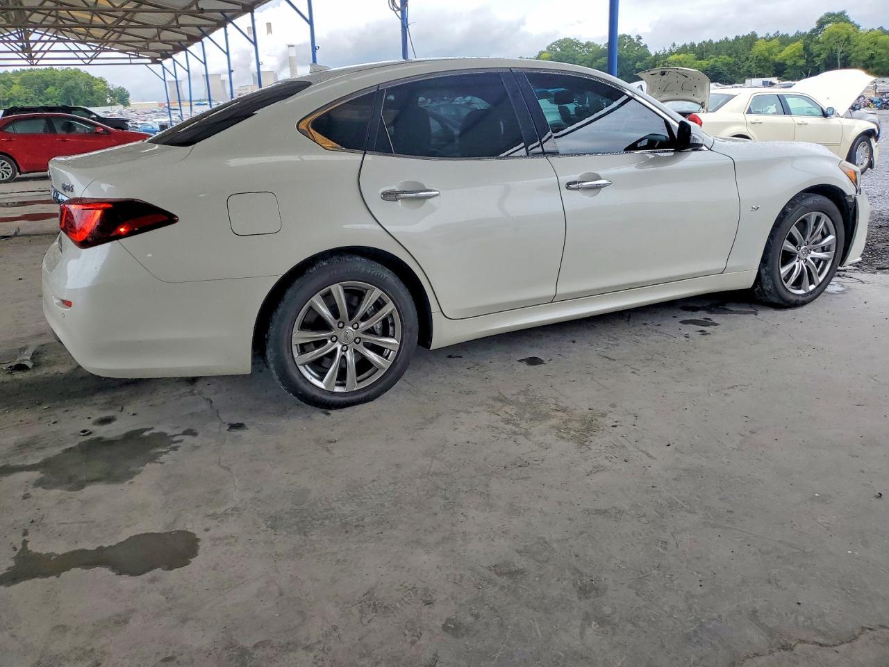 2017 Infiniti Q70 3.7 - Фото 3