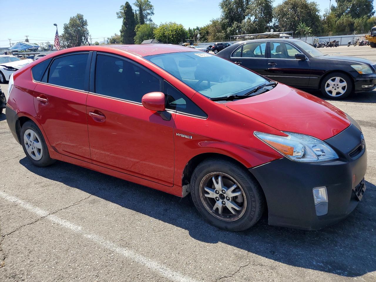 2010 Toyota Prius Iv - Фото 4