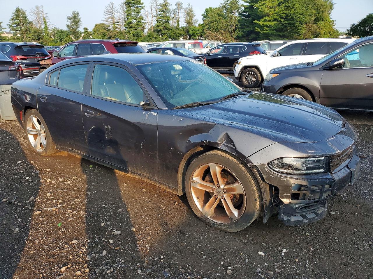 2018 Dodge Charger Sxt Plus - Image 4