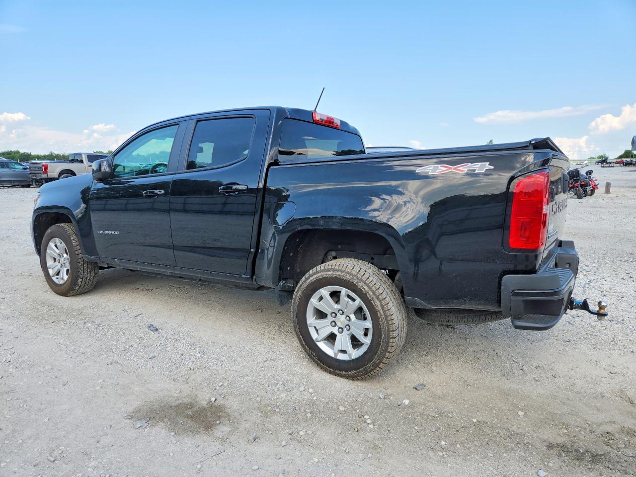 2021 Chevrolet Colorado Lt - Фото 2