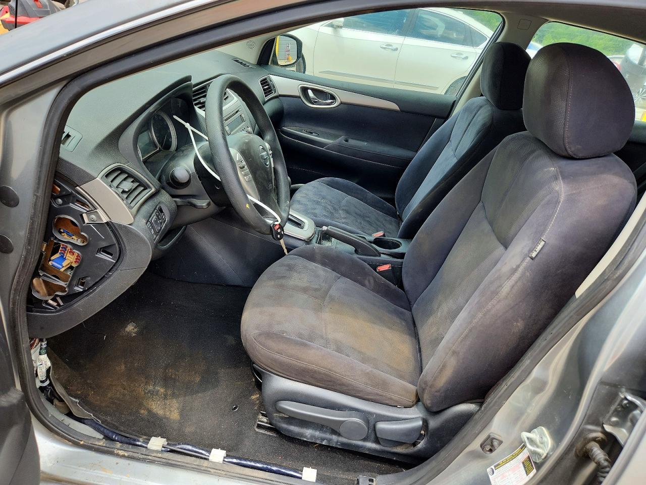2013 Nissan Sentra S - Image 7
