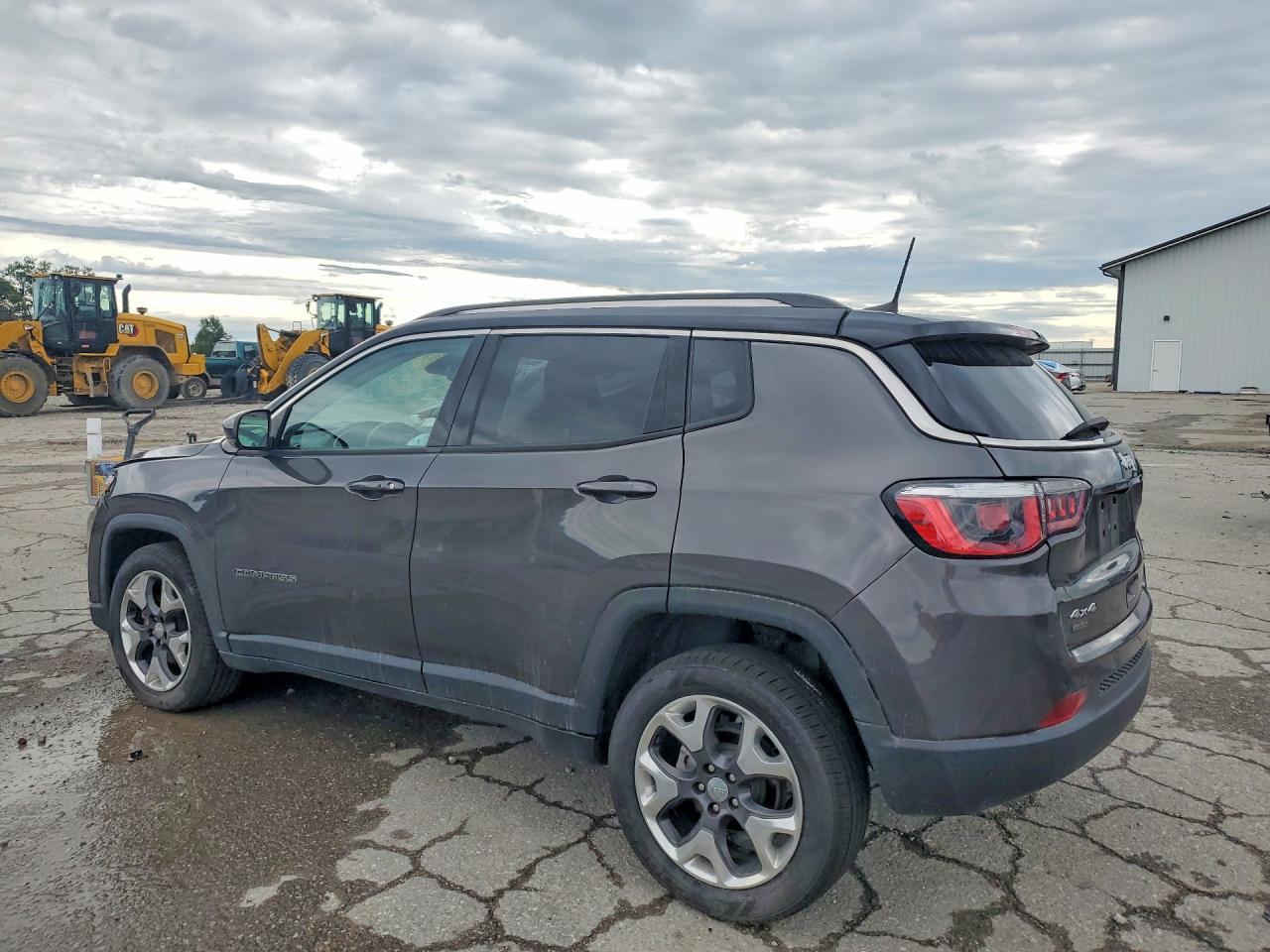 2019 Jeep Compass Limited - Фото 2