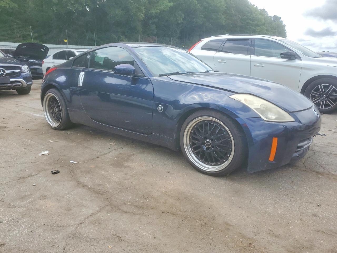 2007 Nissan 350Z Coupe - Image 4