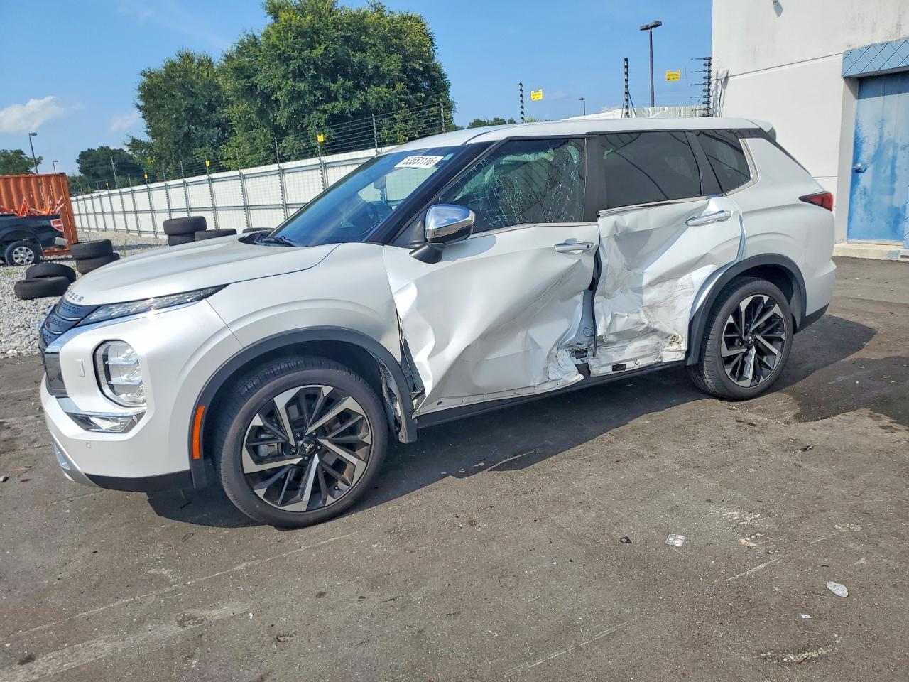 2022 Mitsubishi Outlander Se