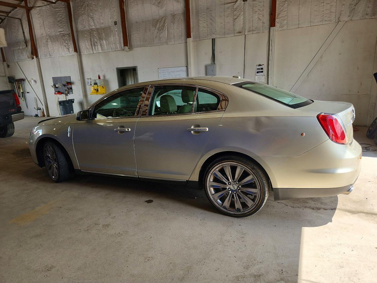 2010 Lincoln Mks - Фото 2