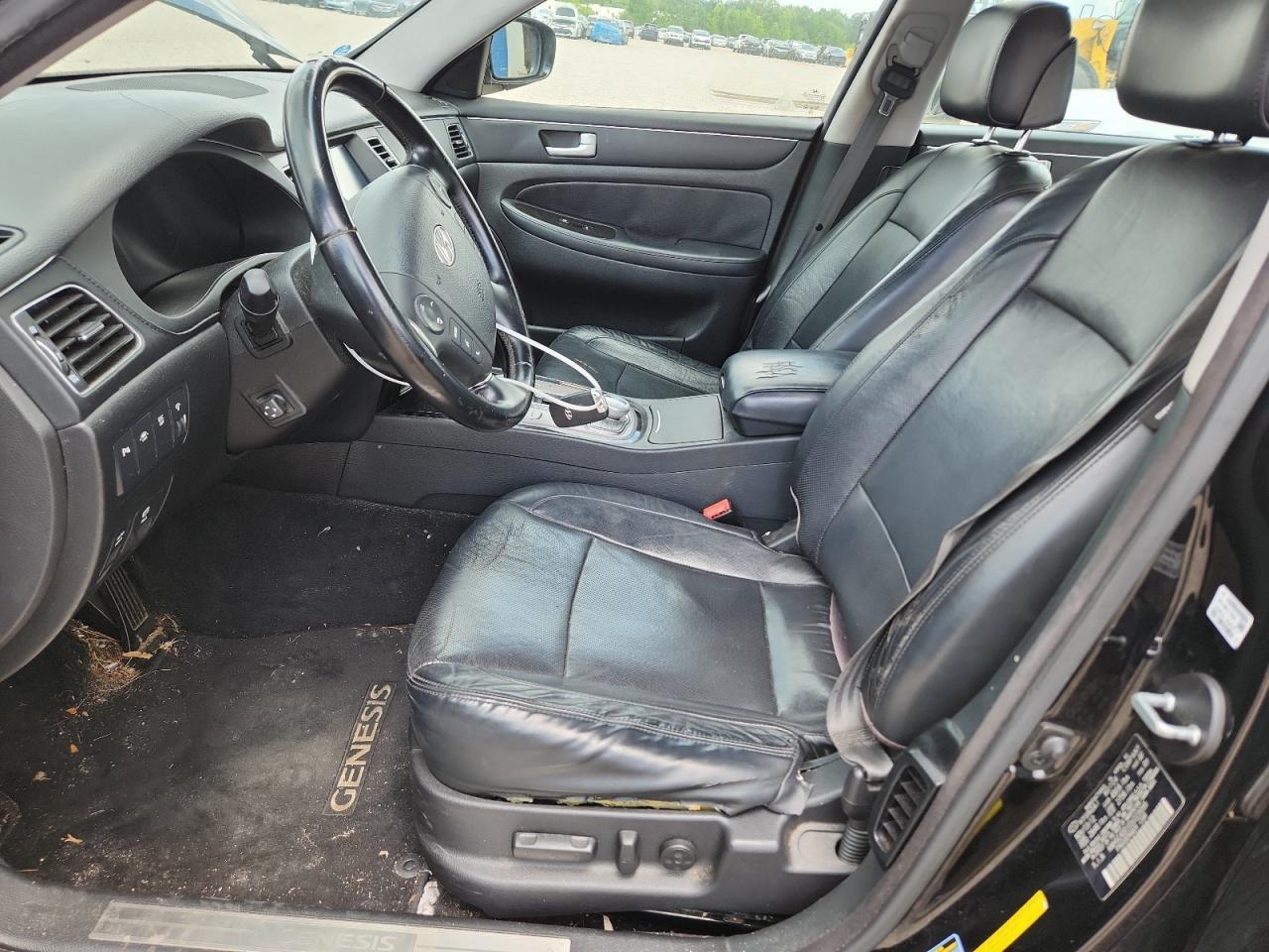 2013 Hyundai Genesis 3.8L - Фото 7