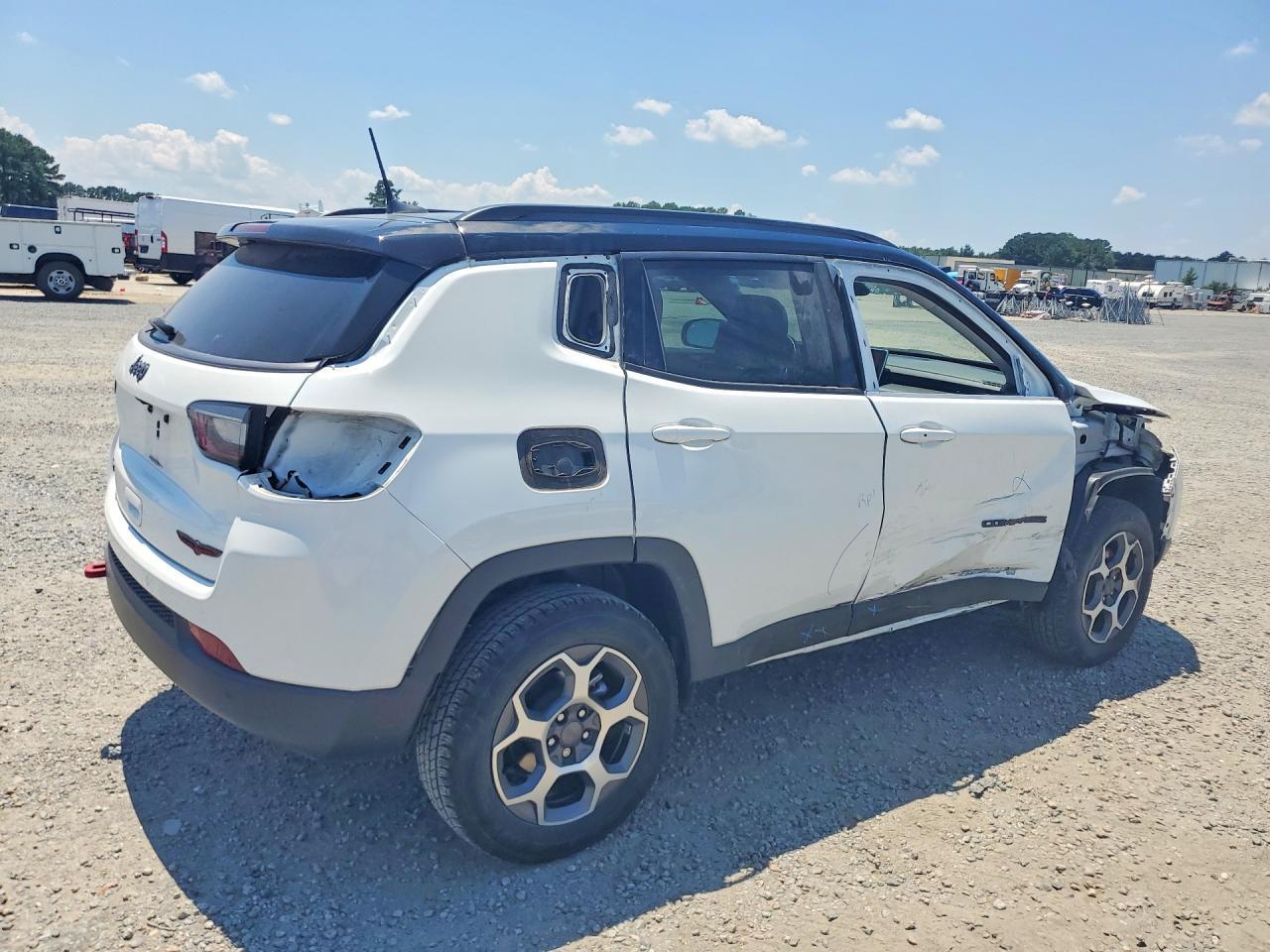 2022 Jeep Compass Trailhawk - Фото 3