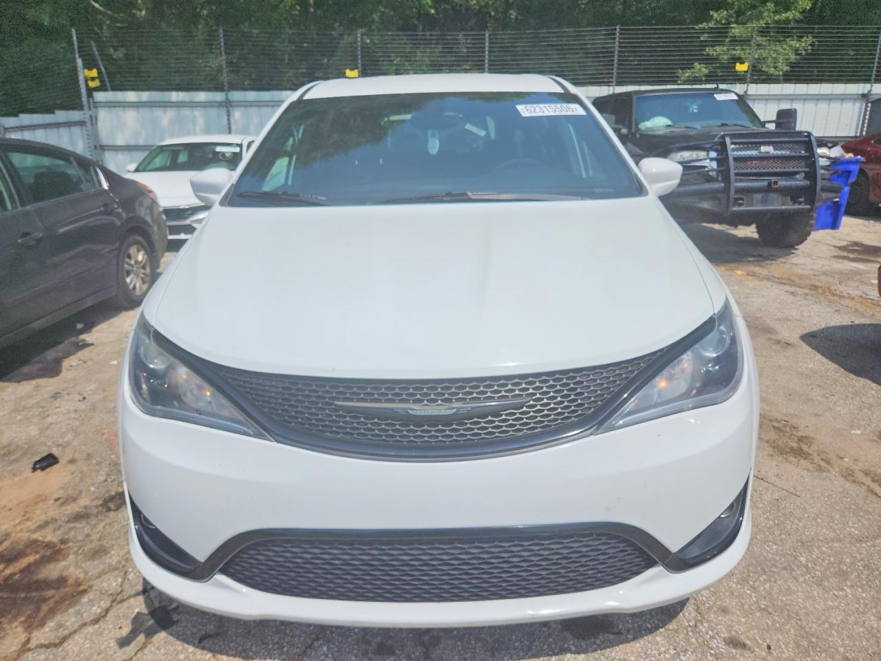 2018 Chrysler Pacifica Touring Plus - Фото 5