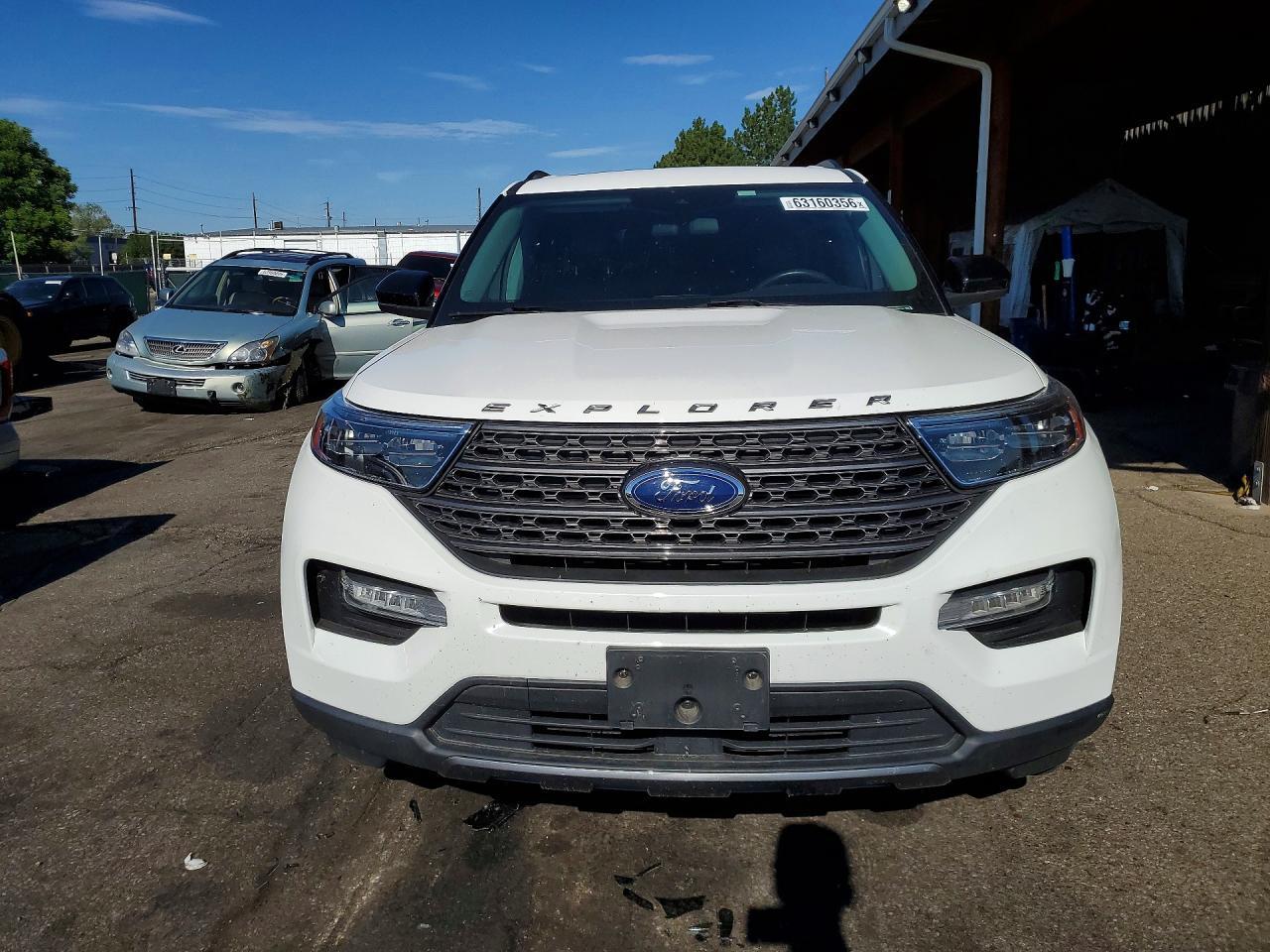 2022 Ford Explorer Xlt - Фото 5