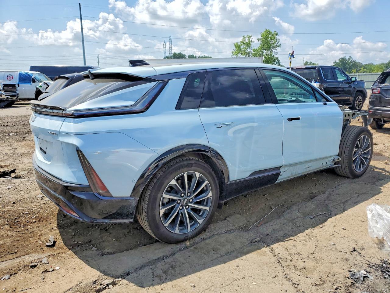2024 Cadillac Lyriq Sport - Image 3