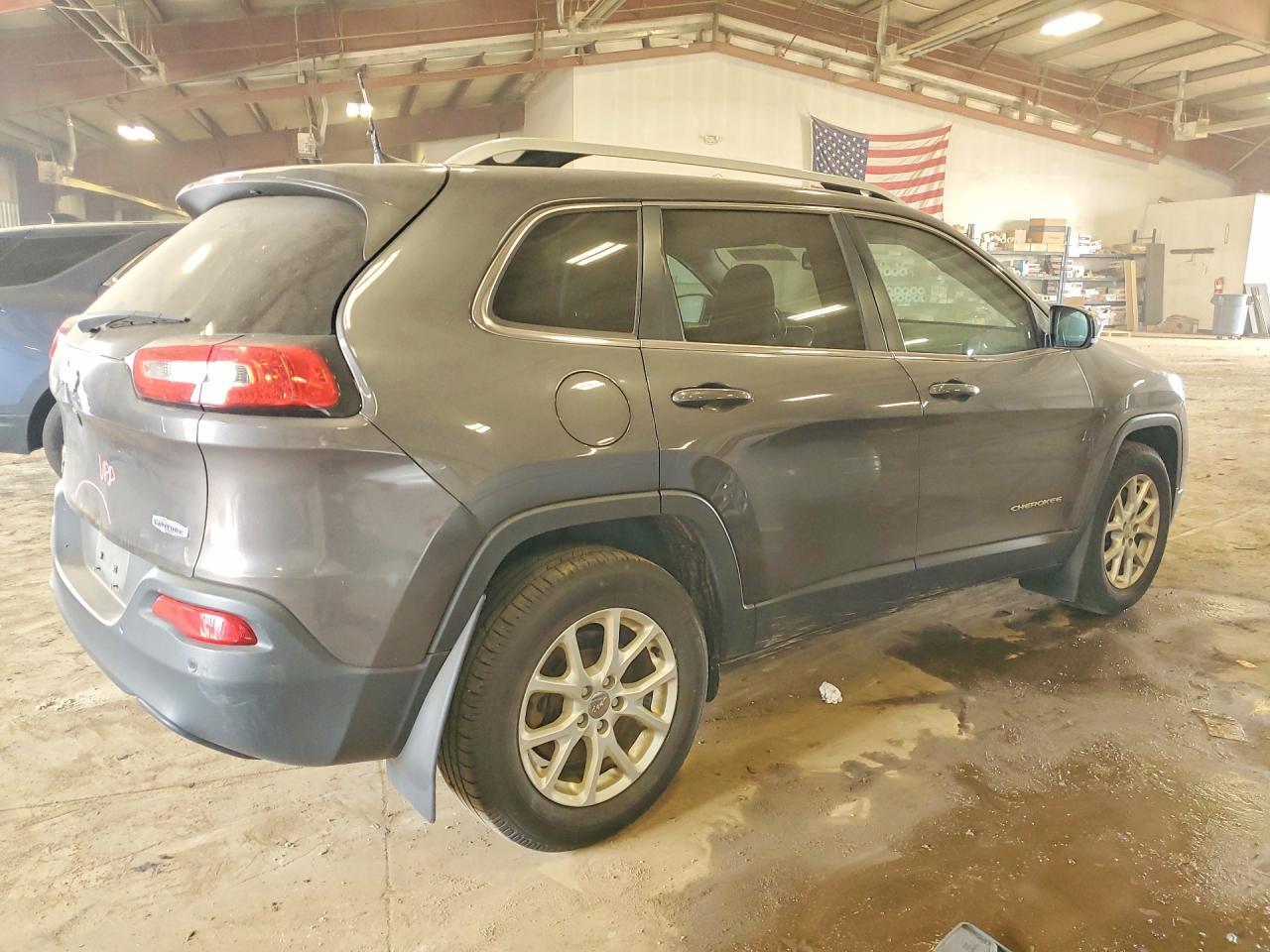 2016 Jeep Cherokee Latitude - Фото 3