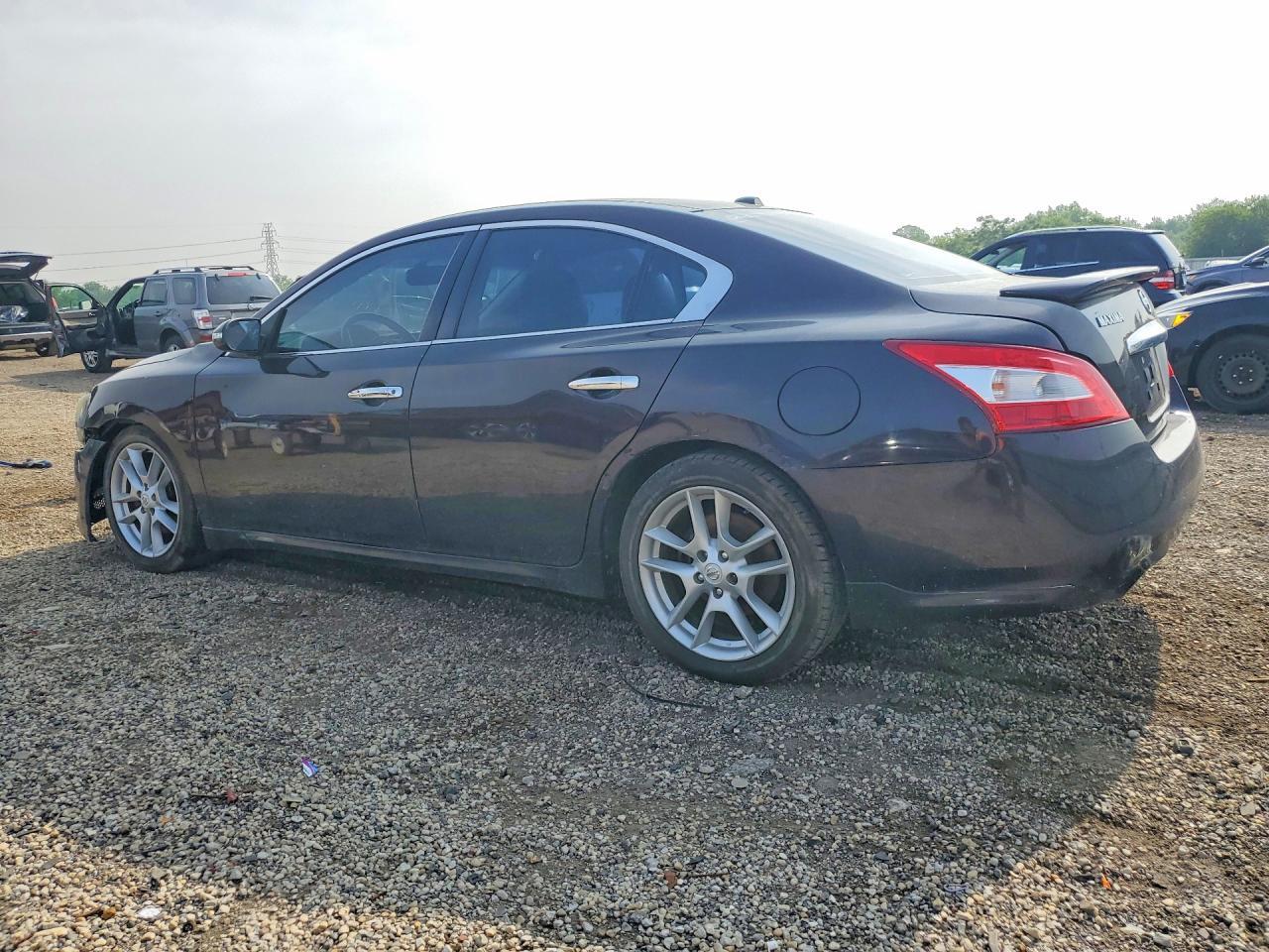 2012 Nissan Maxima - Фото 2