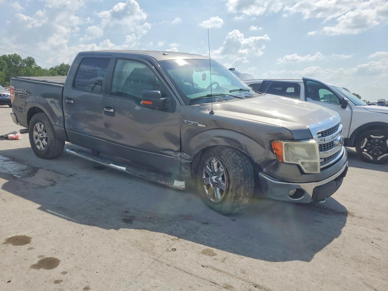2013 Ford F150 Supercrew - Image 4