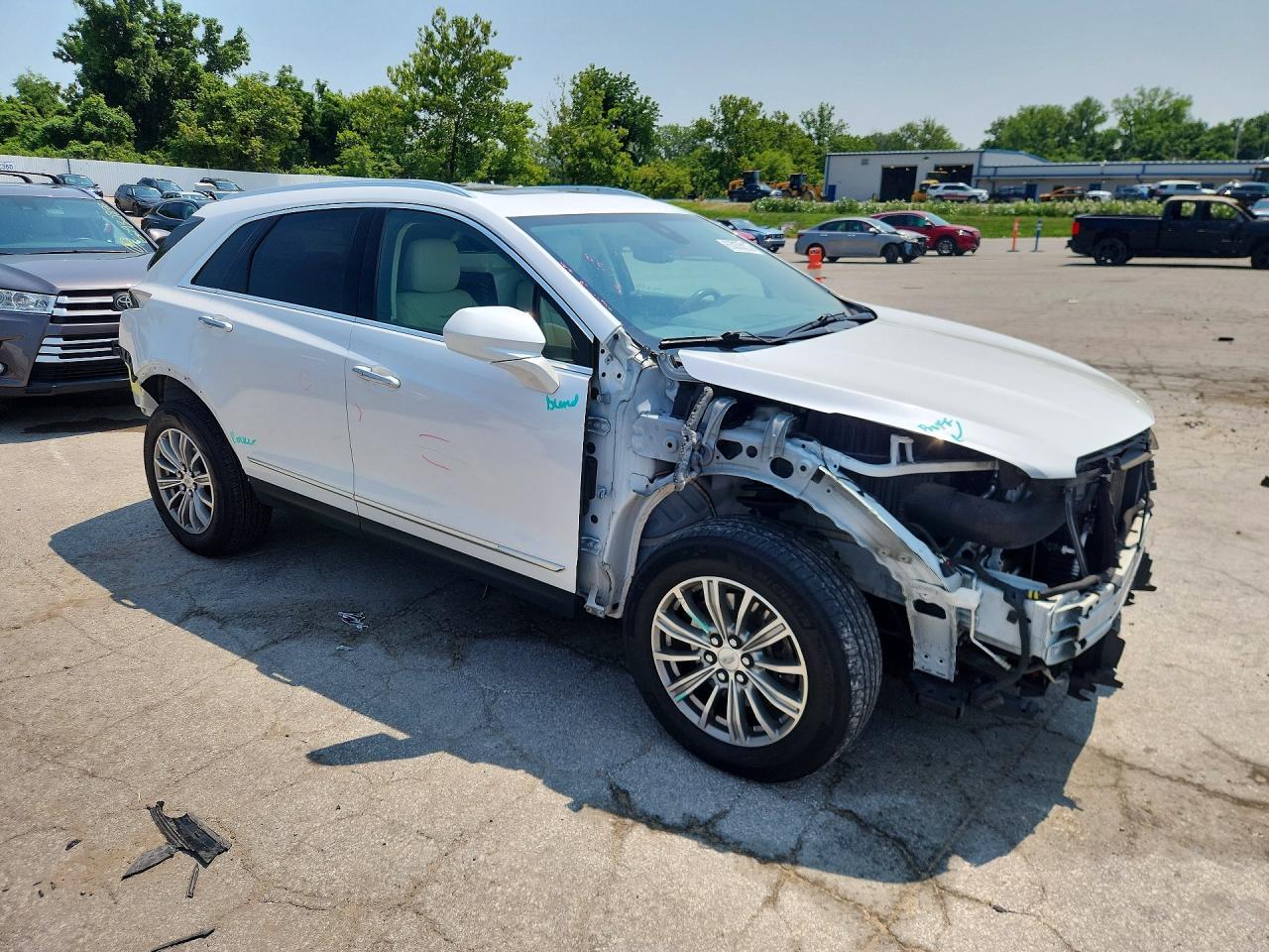 2019 Cadillac Xt5 Luxury - Фото 4